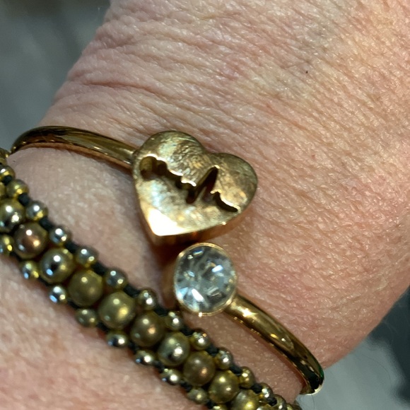 Two bracelets - Picture 2 of 7